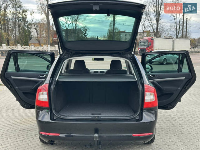 Черный Шкода Октавия, объемом двигателя 1.6 л и пробегом 157 тыс. км за 11390 $, фото 41 на Automoto.ua