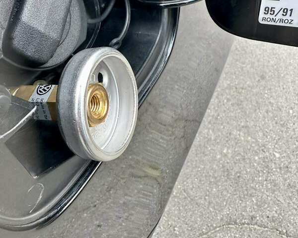 Черный Шкода Октавия, объемом двигателя 1.6 л и пробегом 157 тыс. км за 11390 $, фото 46 на Automoto.ua