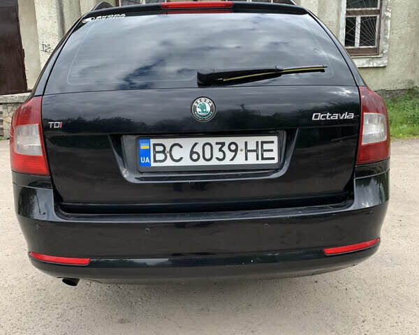 Черный Шкода Октавия, объемом двигателя 2 л и пробегом 277 тыс. км за 8200 $, фото 4 на Automoto.ua