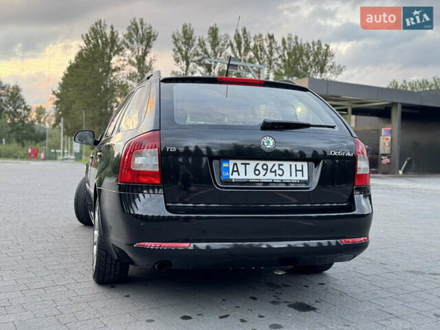 Чорний Шкода Октавія, об'ємом двигуна 1.6 л та пробігом 273 тис. км за 7600 $, фото 4 на Automoto.ua