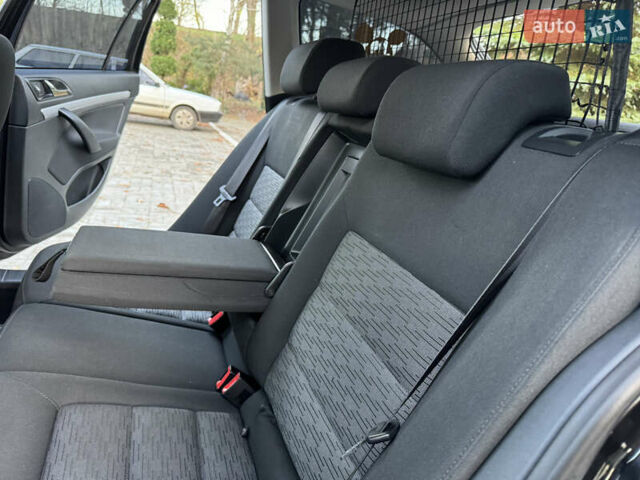 Черный Шкода Октавия, объемом двигателя 1.6 л и пробегом 243 тыс. км за 8350 $, фото 54 на Automoto.ua