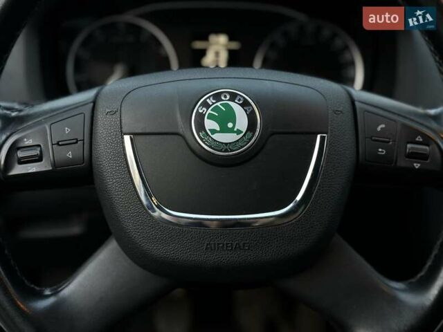 Шкода Октавия 2011 в Конотопе на Automoto.ua Черный Шкода Октавия, объемом двигателя 1.8 л и пробегом 197 тыс. км за 8600 $, фото 29 на Automoto.ua