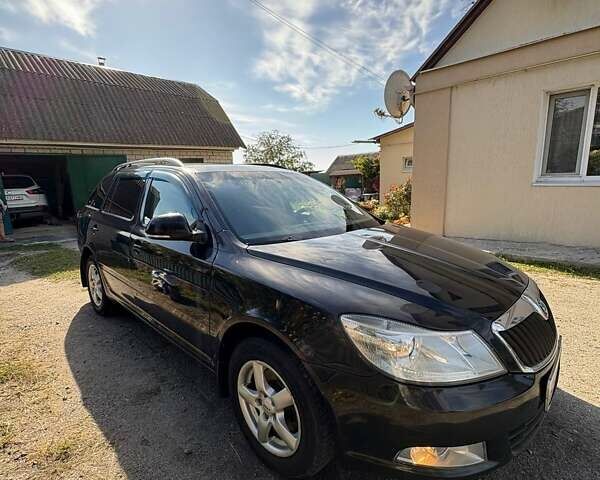 Чорний Шкода Октавія, об'ємом двигуна 1.6 л та пробігом 300 тис. км за 7500 $, фото 7 на Automoto.ua