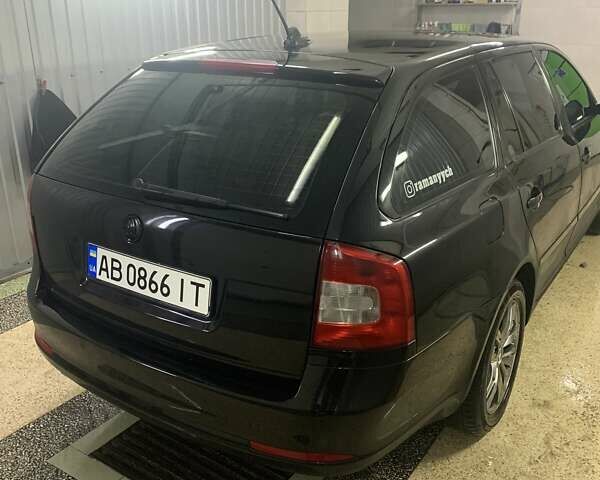 Черный Шкода Октавия, объемом двигателя 2 л и пробегом 252 тыс. км за 12000 $, фото 4 на Automoto.ua