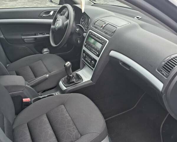 Чорний Шкода Октавія, об'ємом двигуна 1.4 л та пробігом 177 тис. км за 7600 $, фото 10 на Automoto.ua