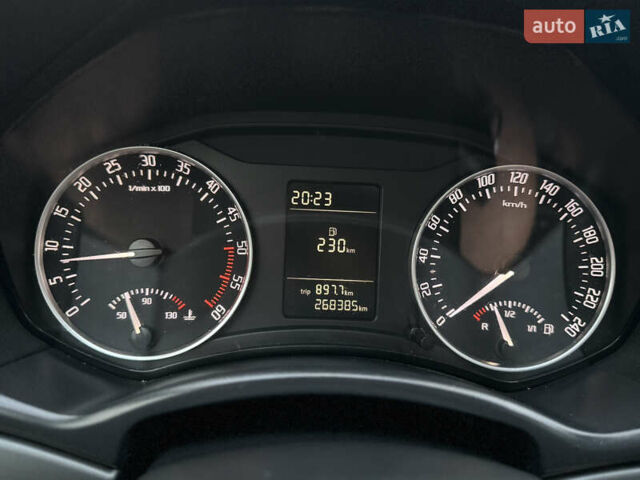 Черный Шкода Октавия, объемом двигателя 1.6 л и пробегом 270 тыс. км за 7550 $, фото 28 на Automoto.ua