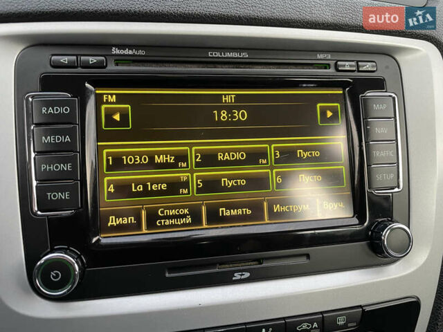 Чорний Шкода Октавія, об'ємом двигуна 1.6 л та пробігом 194 тис. км за 9399 $, фото 92 на Automoto.ua