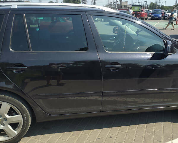 Чорний Шкода Октавія, об'ємом двигуна 1.2 л та пробігом 240 тис. км за 6600 $, фото 1 на Automoto.ua