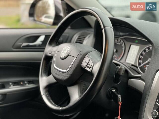 Черный Шкода Октавия, объемом двигателя 2 л и пробегом 214 тыс. км за 10999 $, фото 36 на Automoto.ua