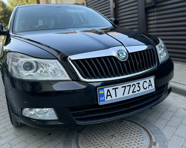 Чорний Шкода Октавія, об'ємом двигуна 1.6 л та пробігом 247 тис. км за 8000 $, фото 1 на Automoto.ua