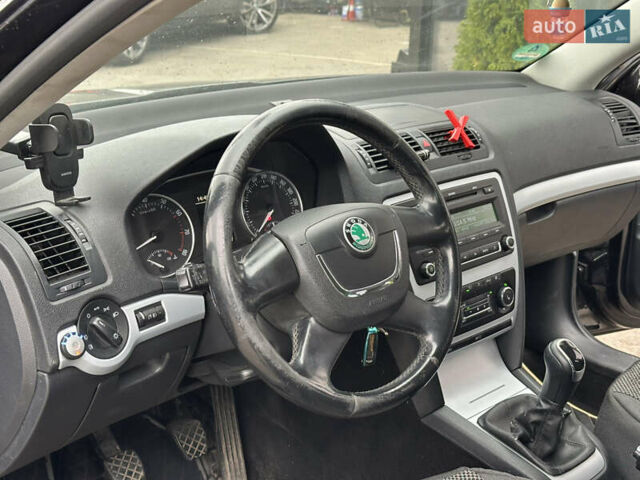 Чорний Шкода Октавія, об'ємом двигуна 1.4 л та пробігом 196 тис. км за 8700 $, фото 13 на Automoto.ua