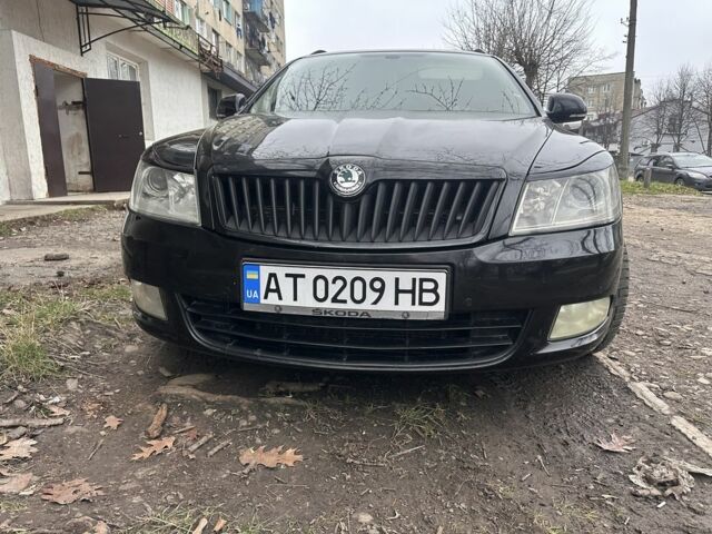 Черный Шкода Октавия, объемом двигателя 1.6 л и пробегом 281 тыс. км за 6458 $, фото 1 на Automoto.ua