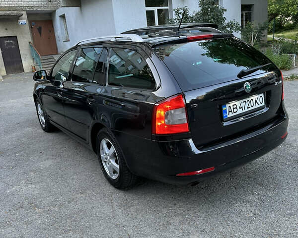 Шкода Октавия 2011 в Виннице на Automoto.ua Черный Шкода Октавия, объемом двигателя 1.6 л и пробегом 291 тыс. км за 8800 $, фото 6 на Automoto.ua