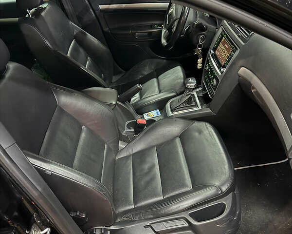 Черный Шкода Октавия, объемом двигателя 2 л и пробегом 330 тыс. км за 10500 $, фото 12 на Automoto.ua