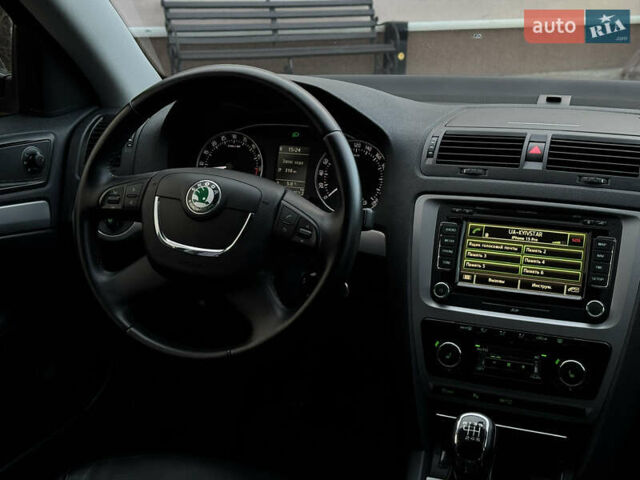 Черный Шкода Октавия, объемом двигателя 1.99 л и пробегом 211 тыс. км за 10755 $, фото 67 на Automoto.ua