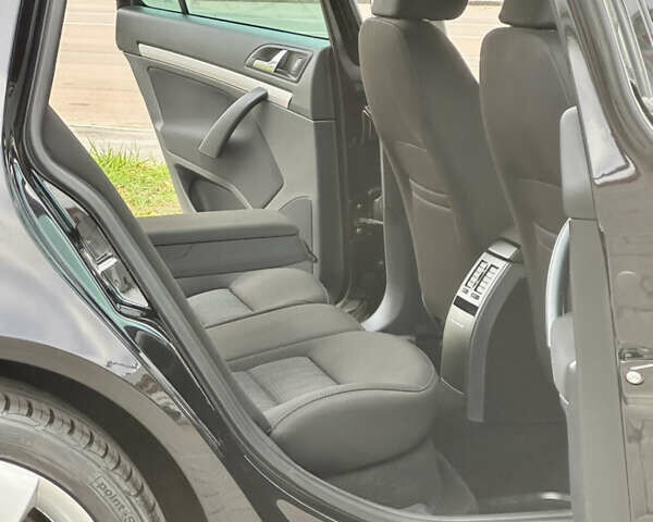 Черный Шкода Октавия, объемом двигателя 1.6 л и пробегом 157 тыс. км за 11390 $, фото 22 на Automoto.ua