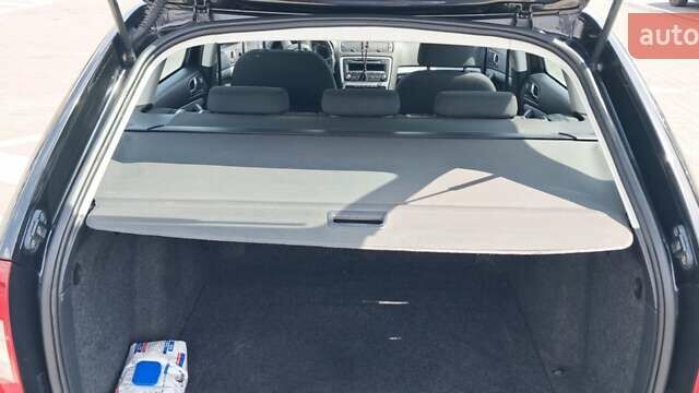 Черный Шкода Октавия, объемом двигателя 1.6 л и пробегом 276 тыс. км за 8100 $, фото 10 на Automoto.ua