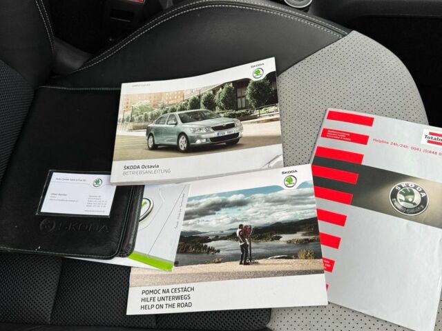 Чорний Шкода Октавія, об'ємом двигуна 2 л та пробігом 217 тис. км за 9500 $, фото 21 на Automoto.ua