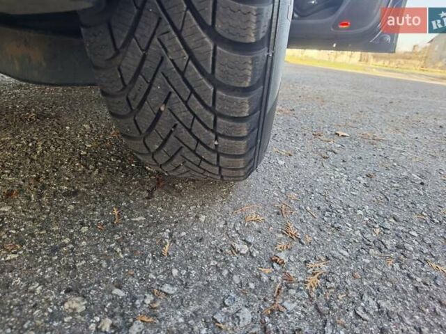 Черный Шкода Октавия, объемом двигателя 2 л и пробегом 178 тыс. км за 10250 $, фото 80 на Automoto.ua