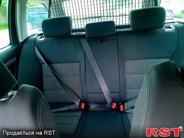 Черный Шкода Октавия, объемом двигателя 1.8 л и пробегом 184 тыс. км за 6600 $, фото 5 на Automoto.ua