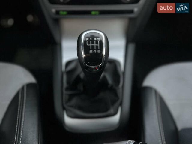 Черный Шкода Октавия, объемом двигателя 1.97 л и пробегом 315 тыс. км за 10900 $, фото 11 на Automoto.ua