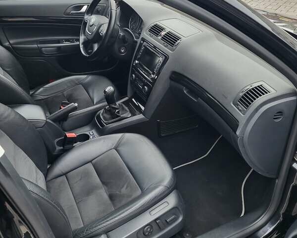 Чорний Шкода Октавія, об'ємом двигуна 1.8 л та пробігом 155 тис. км за 10500 $, фото 13 на Automoto.ua