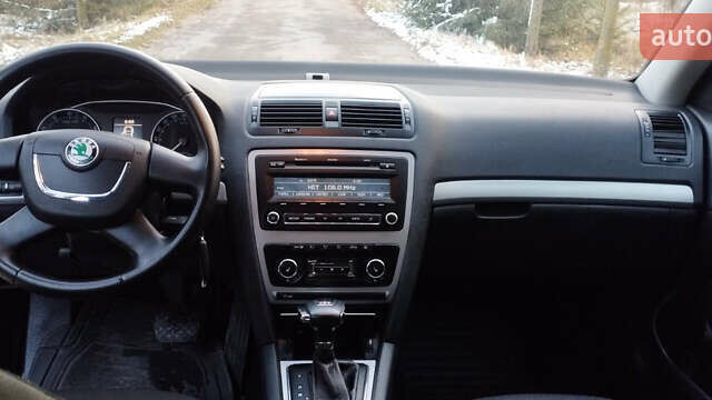 Черный Шкода Октавия, объемом двигателя 1.4 л и пробегом 231 тыс. км за 6999 $, фото 10 на Automoto.ua