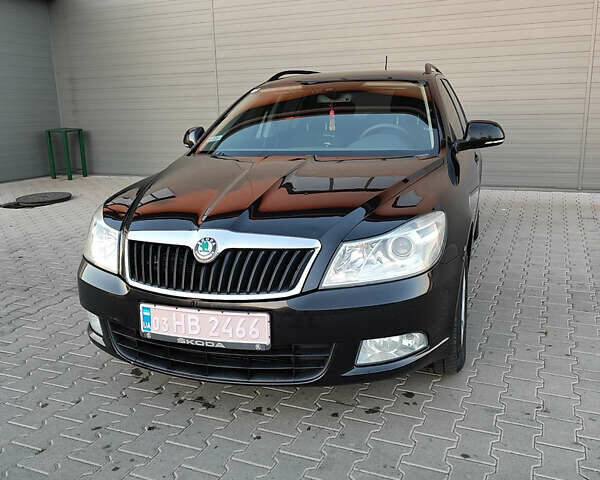 Черный Шкода Октавия, объемом двигателя 1.6 л и пробегом 278 тыс. км за 7950 $, фото 2 на Automoto.ua