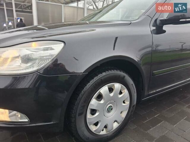 Чорний Шкода Октавія, об'ємом двигуна 1.6 л та пробігом 221 тис. км за 8600 $, фото 22 на Automoto.ua