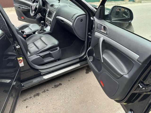 Черный Шкода Октавия, объемом двигателя 2 л и пробегом 260 тыс. км за 8700 $, фото 18 на Automoto.ua