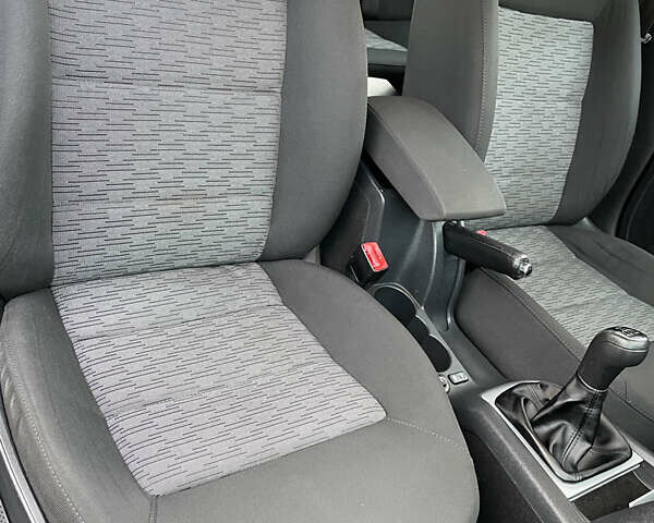 Чорний Шкода Октавія, об'ємом двигуна 1.6 л та пробігом 194 тис. км за 9399 $, фото 112 на Automoto.ua