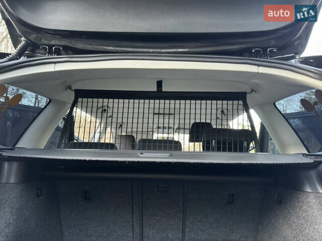 Черный Шкода Октавия, объемом двигателя 1.6 л и пробегом 243 тыс. км за 8350 $, фото 73 на Automoto.ua