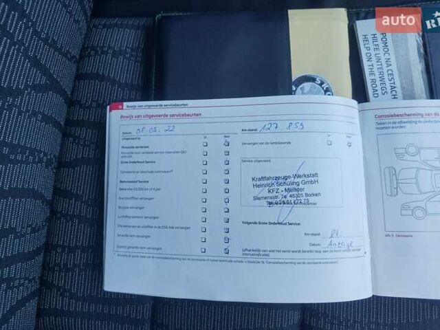 Черный Шкода Октавия, объемом двигателя 2 л и пробегом 178 тыс. км за 10250 $, фото 73 на Automoto.ua