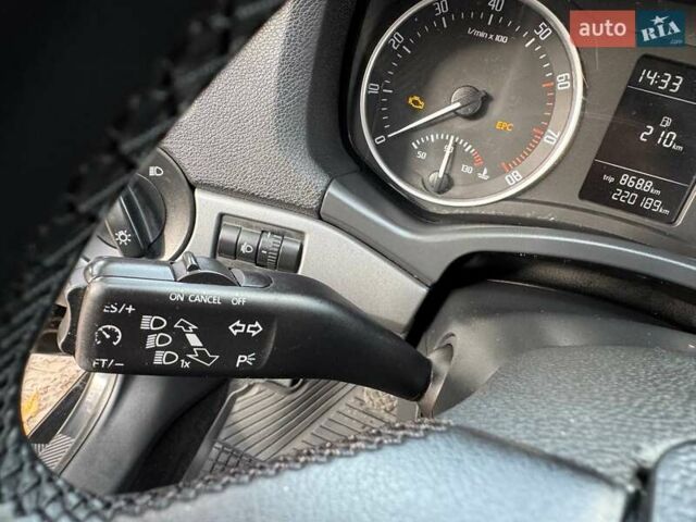 Шкода Октавия 2011 в Полтаве на Automoto.ua Черный Шкода Октавия, объемом двигателя 1.6 л и пробегом 220 тыс. км за 7600 $, фото 60 на Automoto.ua
