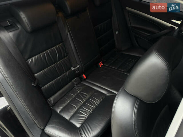 Черный Шкода Октавия, объемом двигателя 1.99 л и пробегом 211 тыс. км за 10755 $, фото 43 на Automoto.ua