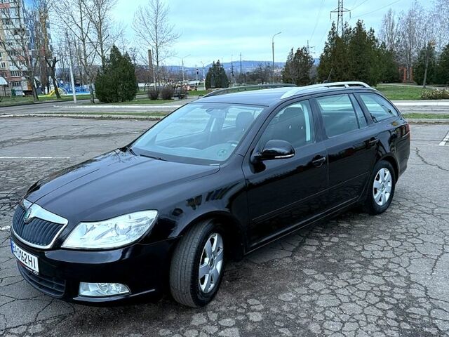 Черный Шкода Октавия, объемом двигателя 1.4 л и пробегом 245 тыс. км за 7200 $, фото 6 на Automoto.ua