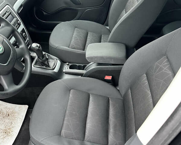 Чорний Шкода Октавія, об'ємом двигуна 1.4 л та пробігом 260 тис. км за 6500 $, фото 22 на Automoto.ua