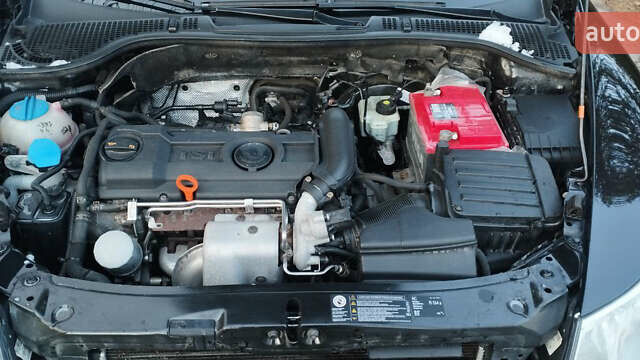 Черный Шкода Октавия, объемом двигателя 1.4 л и пробегом 231 тыс. км за 6650 $, фото 1 на Automoto.ua