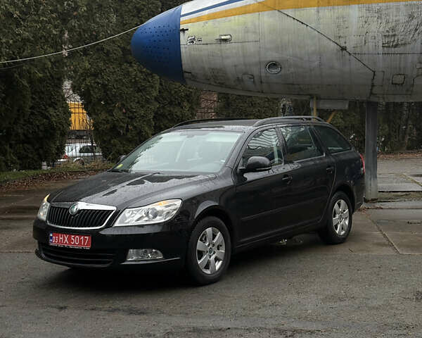 Черный Шкода Октавия, объемом двигателя 1.6 л и пробегом 260 тыс. км за 8700 $, фото 3 на Automoto.ua