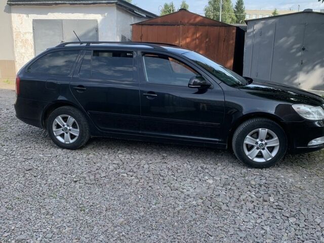 Черный Шкода Октавия, объемом двигателя 2 л и пробегом 277 тыс. км за 8200 $, фото 4 на Automoto.ua