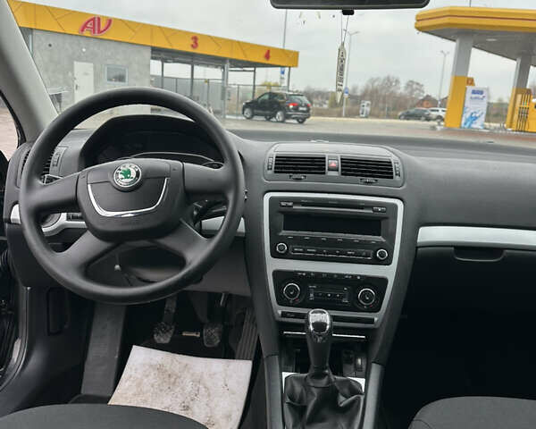 Чорний Шкода Октавія, об'ємом двигуна 1.4 л та пробігом 260 тис. км за 6500 $, фото 23 на Automoto.ua
