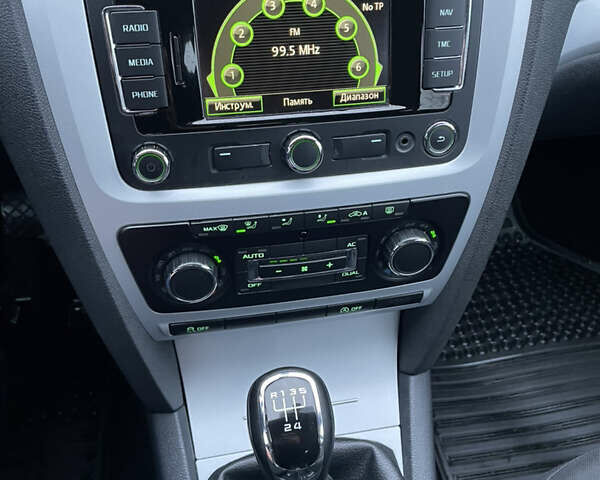 Черный Шкода Октавия, объемом двигателя 1.6 л и пробегом 270 тыс. км за 8150 $, фото 34 на Automoto.ua