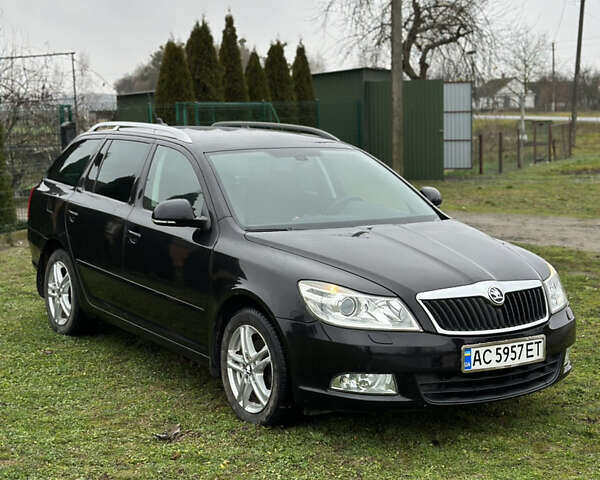 Черный Шкода Октавия, объемом двигателя 1.2 л и пробегом 215 тыс. км за 7000 $, фото 15 на Automoto.ua