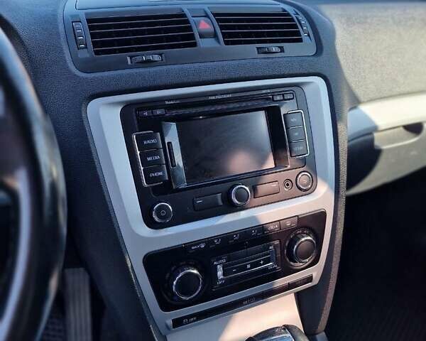 Черный Шкода Октавия, объемом двигателя 1.6 л и пробегом 298 тыс. км за 7900 $, фото 15 на Automoto.ua