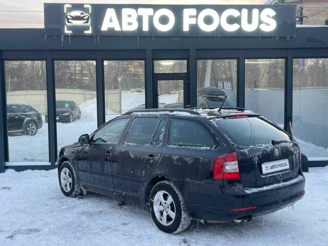 Черный Шкода Октавия, объемом двигателя 1.8 л и пробегом 328 тыс. км за 7990 $, фото 7 на Automoto.ua