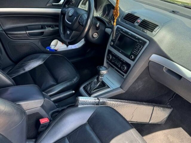 Черный Шкода Октавия, объемом двигателя 0 л и пробегом 290 тыс. км за 10999 $, фото 12 на Automoto.ua