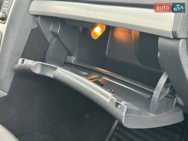 Черный Шкода Октавия, объемом двигателя 1.6 л и пробегом 157 тыс. км за 11390 $, фото 34 на Automoto.ua