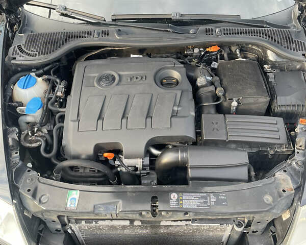 Чорний Шкода Октавія, об'ємом двигуна 1.6 л та пробігом 318 тис. км за 7200 $, фото 22 на Automoto.ua