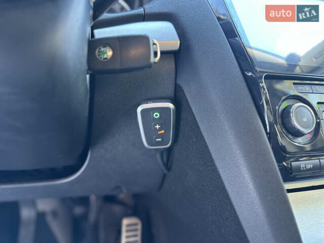 Черный Шкода Октавия, объемом двигателя 1.98 л и пробегом 188 тыс. км за 10499 $, фото 43 на Automoto.ua