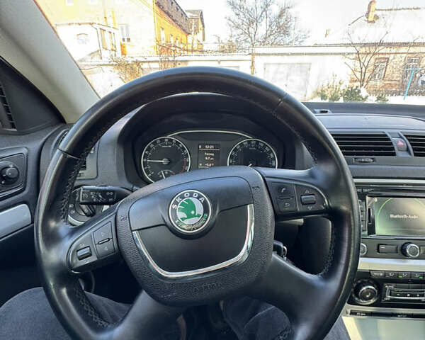 Черный Шкода Октавия, объемом двигателя 1.6 л и пробегом 250 тыс. км за 9700 $, фото 24 на Automoto.ua